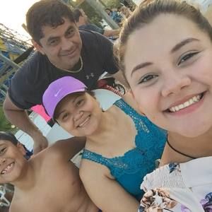 Meet your Posher, Aura